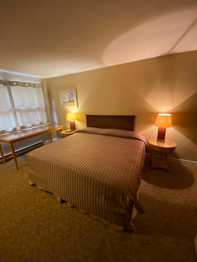 Twin Creeks Motel Lumby Ngoại thất bức ảnh